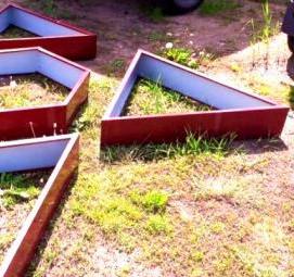 Грядки из пластика - вариант 1