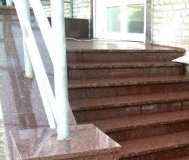 Изготовление лестниц из гранита - тип 4