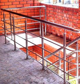 Изготовление лестниц из нержавеющей стали - вариант 4