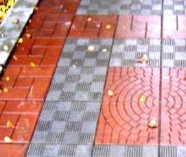 Изготовление тротуарной плитки из пластика - модель 4