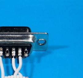 Коннектор для телевизионного кабеля - вариант 4