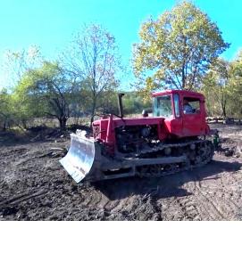 Корчевание пней трактором - модель 2