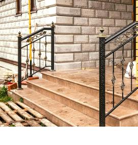 Кованые перила для крыльца частного дома - тип 4