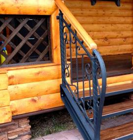 Кованые уличные лестницы - тип 1