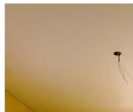 Кремовый натяжной потолок - вариант 4