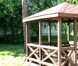 Квадратная беседка из дерева - модель 2