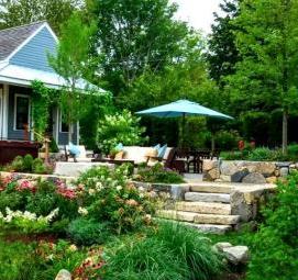 Ландшафтный дизайн крыльца дома - вариант 4