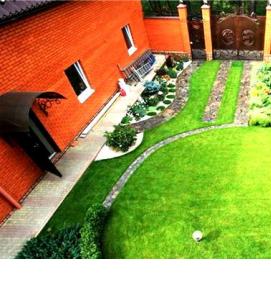 Ландшафтный дизайн квадратного участка - вариант 4