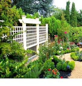 Ландшафтный дизайн квадратного участка - вариант 3