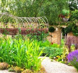 Ландшафтный дизайн огорода - модель 2