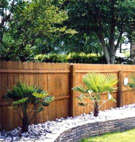 Ландшафтный дизайн вдоль забора - тип 1