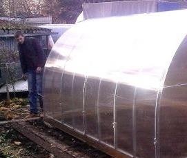 Ленинградская теплица из поликарбоната - вариант 1