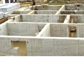 Ленточный цокольный фундамент - модель 2