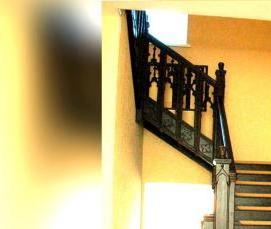 Лестницы из массива на заказ - тип 4