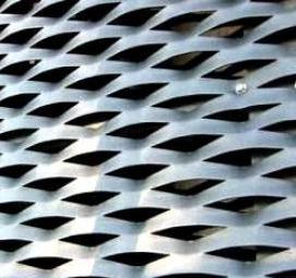 Лист стальной просечной - модель 1