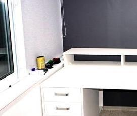 Мебель на заказ: компьютерный стол - вариант 2