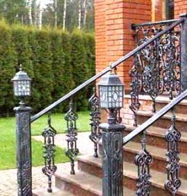 Металлические перила для крыльца - тип 1