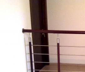 Металлические перила с деревянным поручнем - тип 4