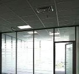 Монтаж алюминиевых офисных перегородок - вариант 1