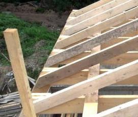 Монтаж двускатной кровли - вариант 1