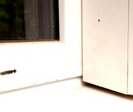 Монтаж металлических откосов на пластиковые окна - модель 2