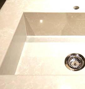 Монтаж мойки в столешницу из искусственного камня - вариант 1