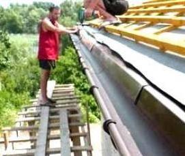 Монтаж водосточной системы на готовую крышу - тип 4