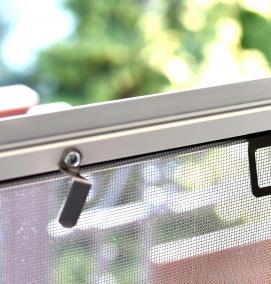 Москитная сетка на пластиковые окна - модель 4