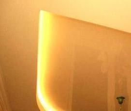 Натяжной двухуровневый потолок со светодиодной лентой - тип 2