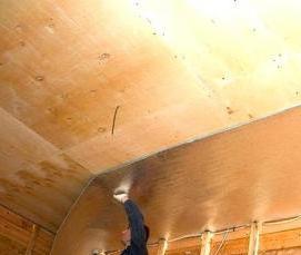 Натяжной потолок без щели - модель 4