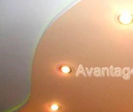 Натяжной потолок бежево белый - тип 3