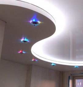 Натяжные потолки бело шоколадные - модель 2