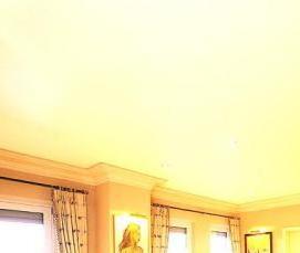 Натяжные потолки без швов - модель 4