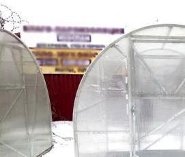 Небольшая теплица из поликарбоната эконом - вариант 2