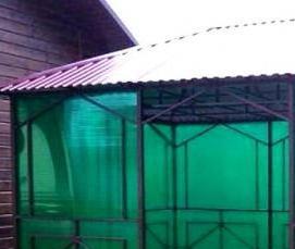 Недорогие беседки для дачи из поликарбоната - вариант 2