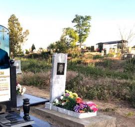 Облицовка памятника керамогранитом - модель 3