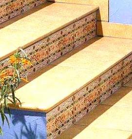 Облицовка ступеней керамической плиткой - модель 4