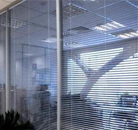 Офисные перегородки с жалюзи - модель 4