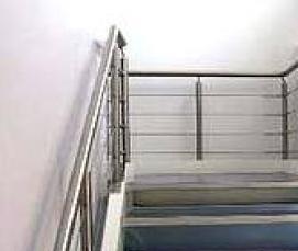 Ограждение лестницы из тросов - тип 1