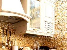 Отделка балкона мозаикой - вариант 1