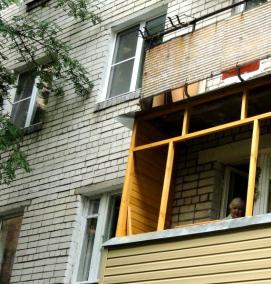 Отделка балкона пластиком - модель 1