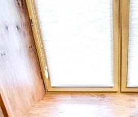 Отделка откосов окон камнем - модель 3