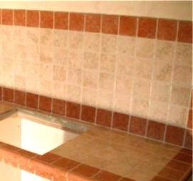 Отделка столешницы керамической плиткой - тип 1