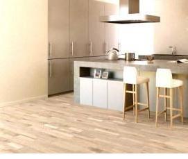 Паркетная доска на кухне - модель 1