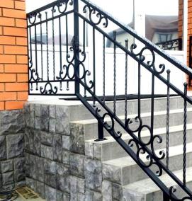 Перила кованые из металла - вариант 1