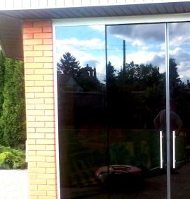 Пластиковая стеклянная дверь входная - вариант 3