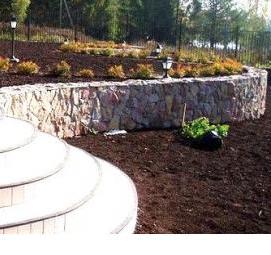 Подпорная стенка на даче - тип 2