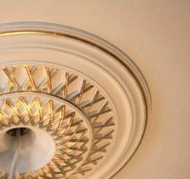 Потолочная розетка под люстру - вариант 4