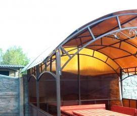 Простые красивые беседки из поликарбоната - модель 3