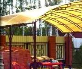 Простые красивые беседки из поликарбоната - модель 2